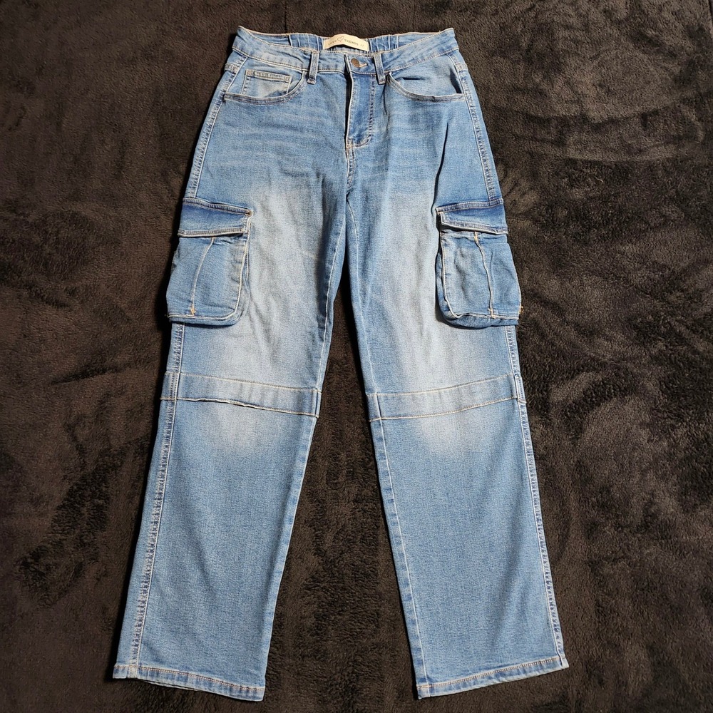 Love Trends Womens Cargo Jeans Light Wash Straight Leg Utility Denim Size 11